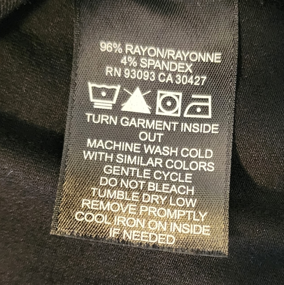 NIC+ZOE Black Soft Eaze Tank Size Medium - Picture 6 of 8